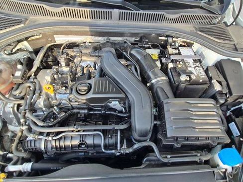Used 2024 Volkswagen Jetta SE FWD image 21