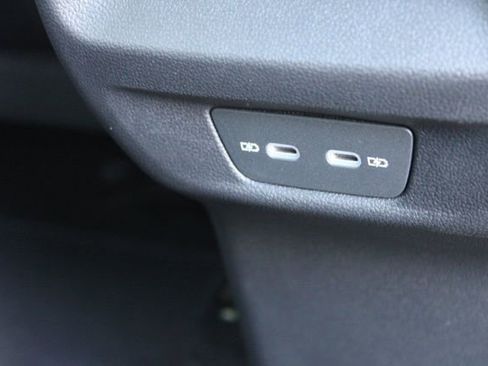 New 2025 Volkswagen Tiguan SE R-Line AWD/4WD image 18