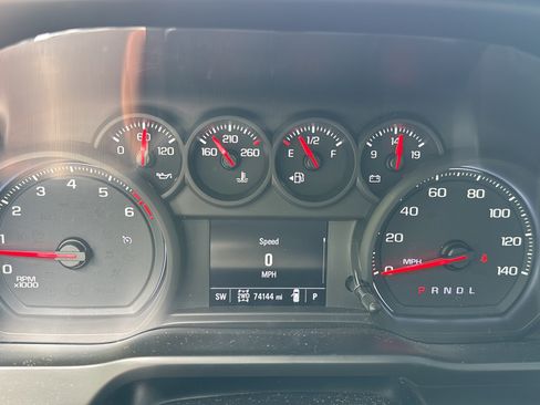 Used 2019 Chevrolet Silverado 1500 Custom Trail Boss w/ Custom Convenience Package AWD/4WD image 17