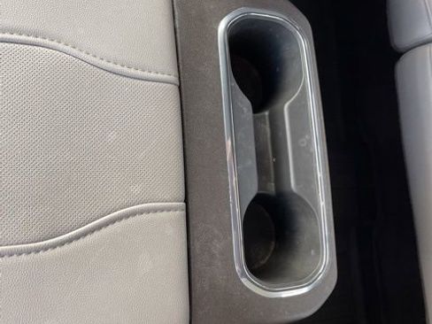 Used 2023 GMC Sierra 1500 SLT w/ SLT Premium Plus Package AWD/4WD image 10