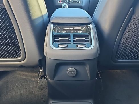 New 2026 Volvo XC90 T8 Plus w/ Protection Package AWD/4WD image 24