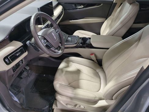 Used 2023 Lincoln Nautilus Reserve image 12