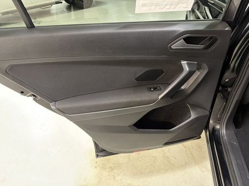 Used 2021 Volkswagen Tiguan S FWD image 24