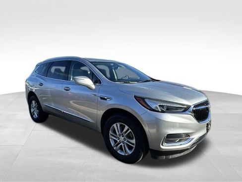 Used 2018 Buick Enclave Essence image 10