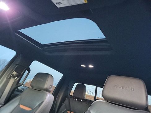 Used 2024 GMC Sierra 3500 AT4 w/ AT4 Premium Plus Package image 9