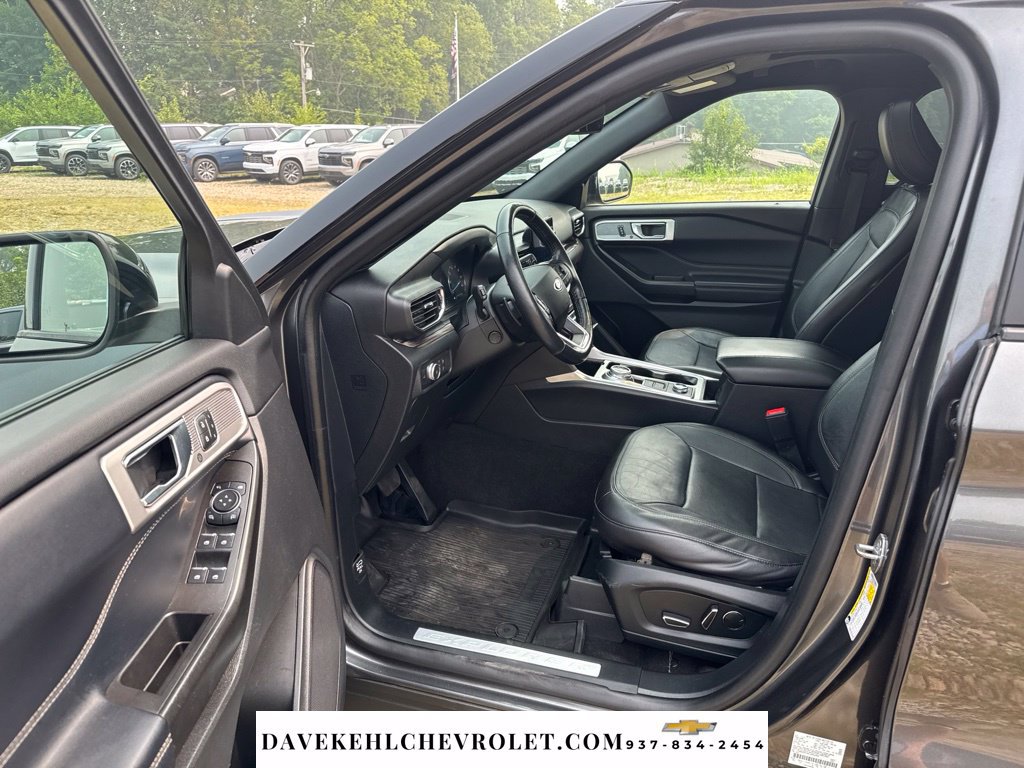 Used 2020 Ford Explorer Limited AWD/4WD image 16