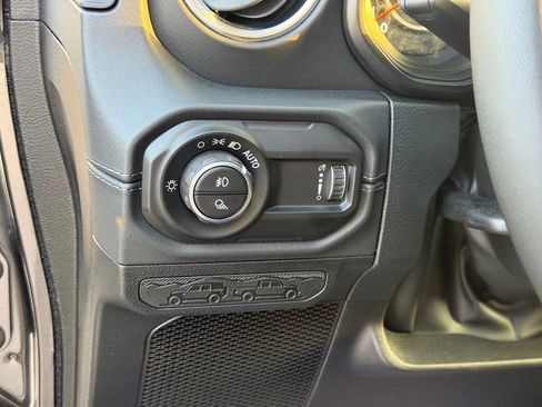 New 2026 Jeep Gladiator Sport AWD/4WD image 14