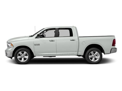 Used 2017 RAM 1500 Big Horn RWD image 3