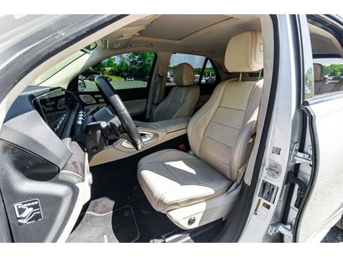 Used 2021 Mercedes-Benz GLE 350 w/ AMG Line Exterior image 14