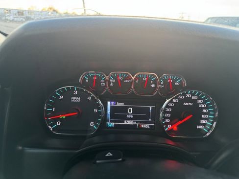 Used 2018 GMC Yukon SLE w/ SLE Value Package image 11