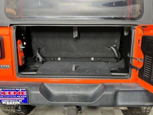 Used 2018 Jeep Wrangler Sport image 26