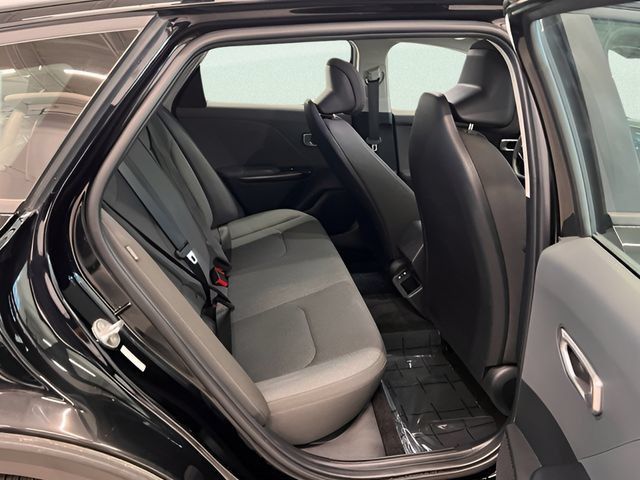 Used 2025 Kia K4 FWD image 7