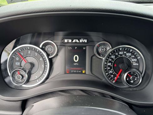Used 2024 RAM 2500 Big Horn w/ Bed Utility Group AWD/4WD image 25