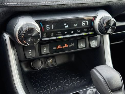 Used 2025 Toyota RAV4 XLE w/ Weather Package image 18