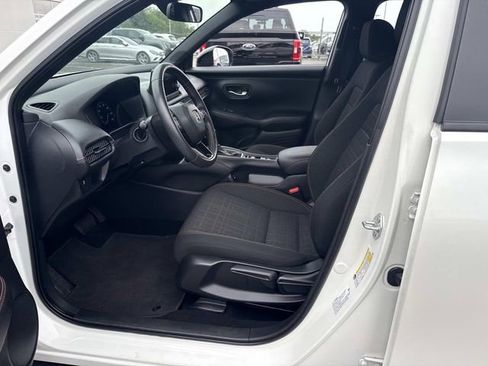 Used 2025 Honda HR-V Sport image 23