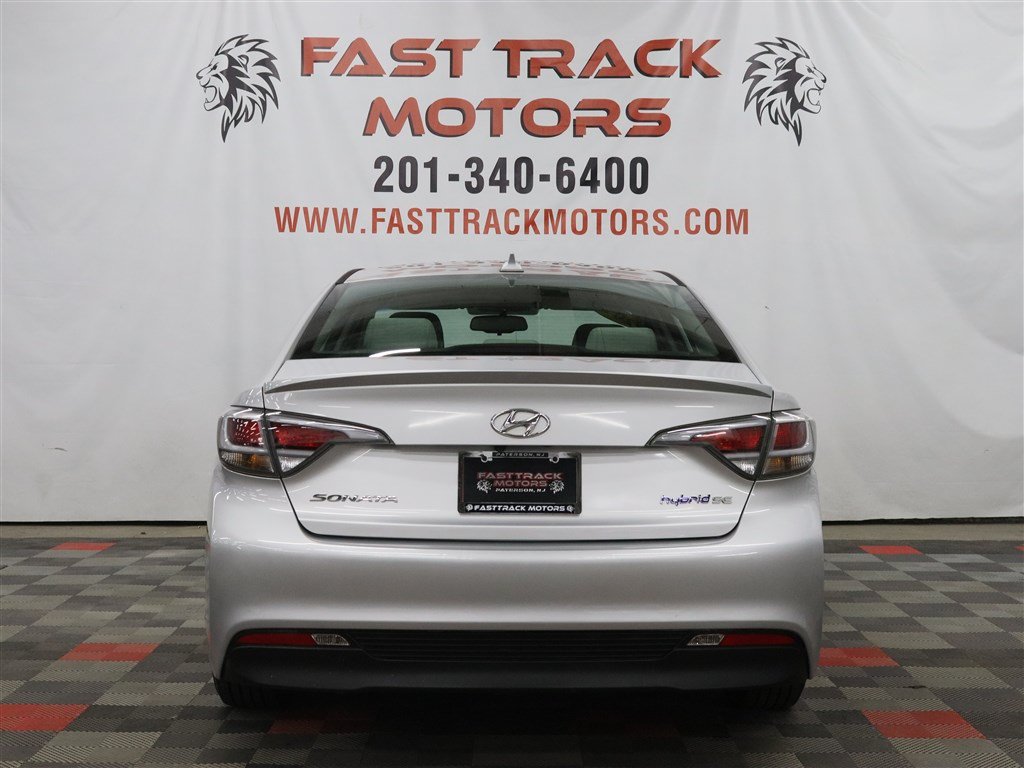 Used 2016 Hyundai Sonata SE FWD image 5