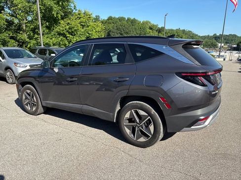 Used 2025 Hyundai Tucson SEL AWD/4WD image 3