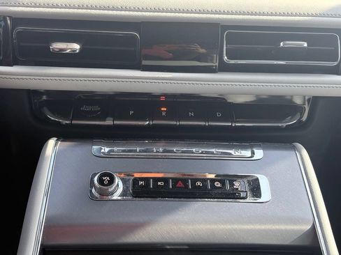 Used 2026 Lincoln Aviator 2WD image 12