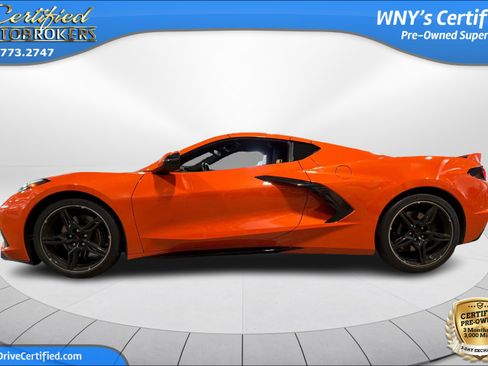 Used 2020 Chevrolet Corvette Stingray Preferred Cpe w/ 2LT Preferred Equipment Group RWD image 9
