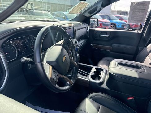 Used 2022 Chevrolet Silverado 1500 High Country image 14