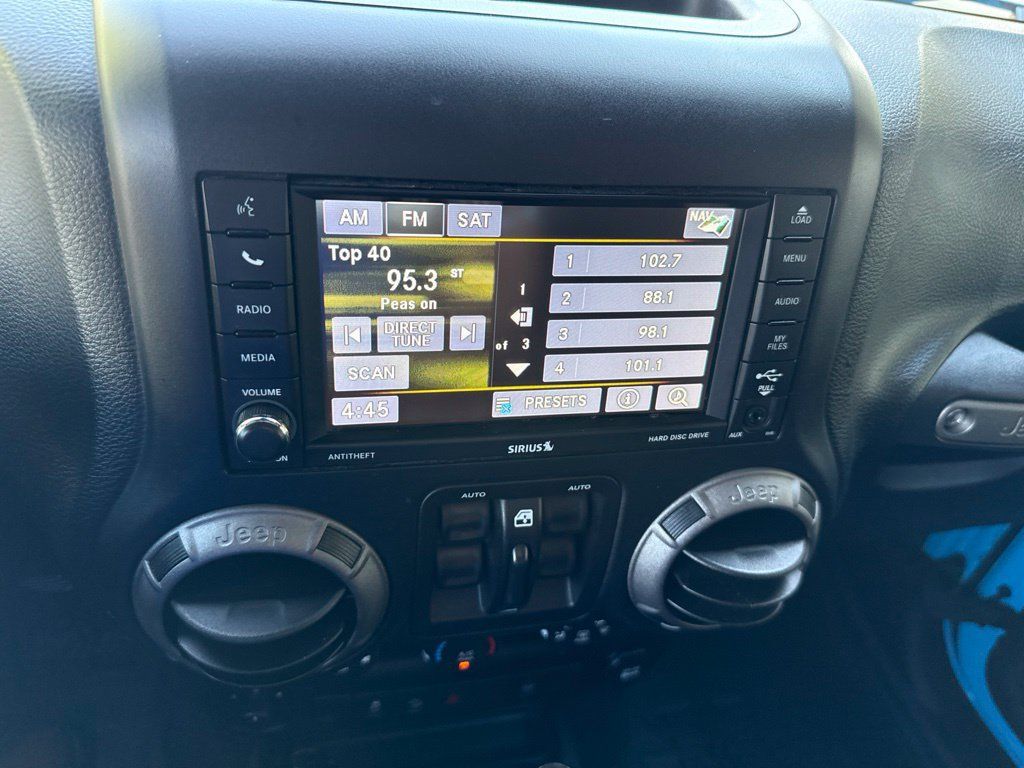 Used 2017 Jeep Wrangler Unlimited Sport AWD/4WD image 28