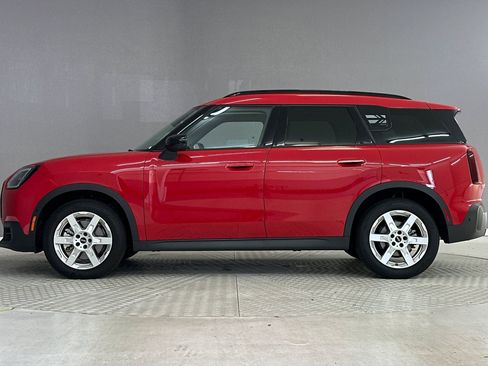 Used 2025 MINI Cooper Countryman S w/ Comfort Package Max AWD/4WD image 2