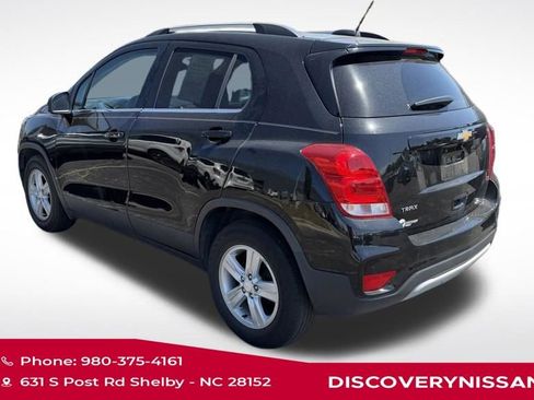 Used 2019 Chevrolet Trax LT FWD image 4
