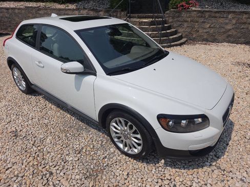 Used 2009 Volvo C30 T5 FWD image 9