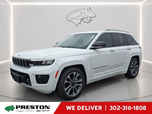 Used 2023 Jeep Grand Cherokee Overland w/ Luxury Tech Group IV AWD/4WD image 1