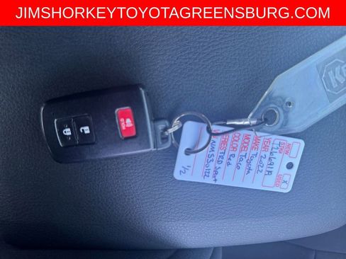 Used 2022 Toyota Tacoma TRD Sport image 32