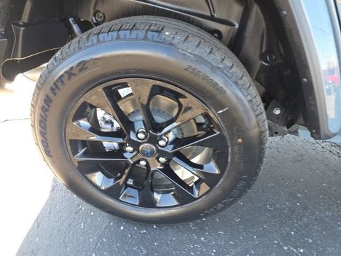 Used 2025 Jeep Wrangler Unlimited Sahara w/ Safety Group image 50