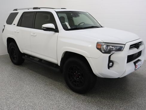 Used 2023 Toyota 4Runner SR5 Premium w/ Moonroof Package image 4
