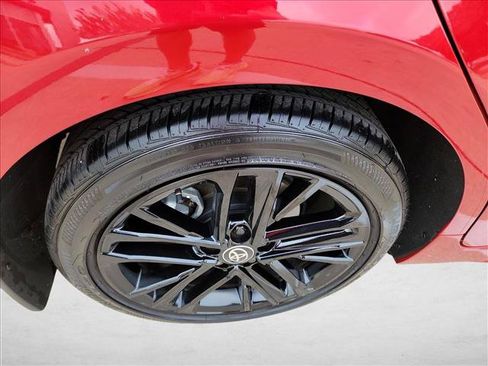 Used 2025 Toyota Camry SE w/ Convenience Package FWD image 11