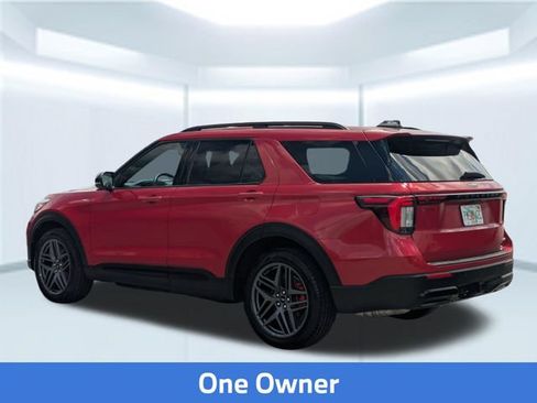 Used 2025 Ford Explorer ST-Line w/ Premium Package AWD/4WD image 4