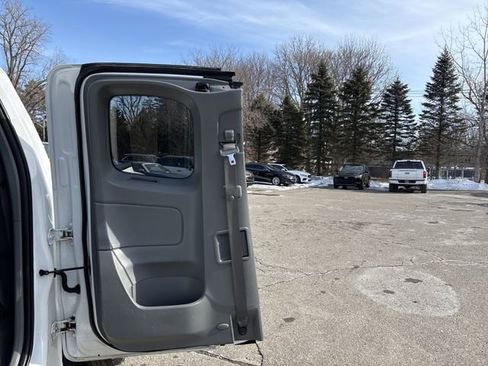 Used 2013 Toyota Tacoma 4x4 Access Cab V6 w/ SR5 Pkg image 23