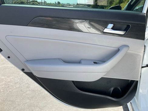 Used 2019 Hyundai Sonata Limited image 42