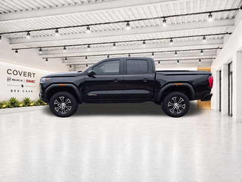 Used 2023 GMC Canyon AT4 w/ AT4 Premium Package AWD/4WD image 9