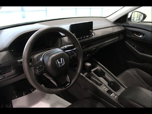 Certified 2023 Honda Accord LX image 13
