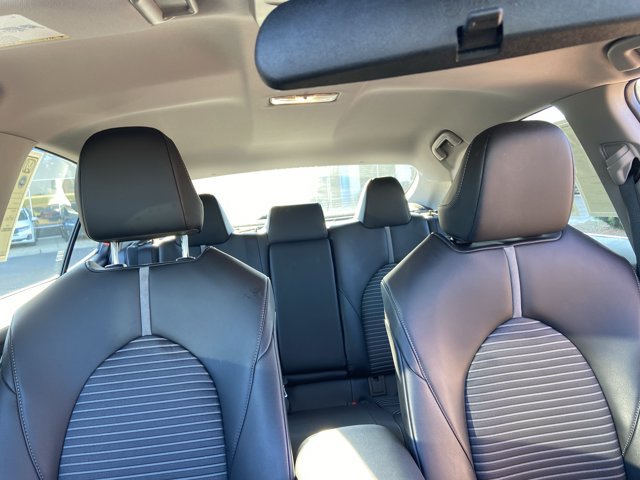 Used 2023 Toyota Camry SE FWD image 19