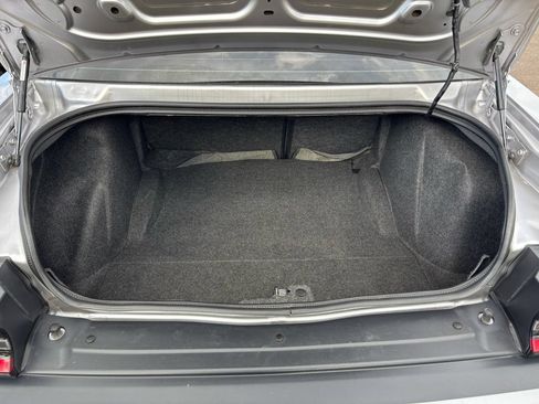 Used 2015 Dodge Challenger R/T Plus RWD image 31