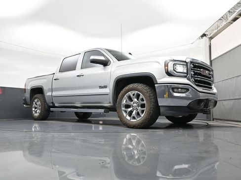 Used 2018 GMC Sierra 1500 SLT w/ Texas SLT Premium Package RWD image 16
