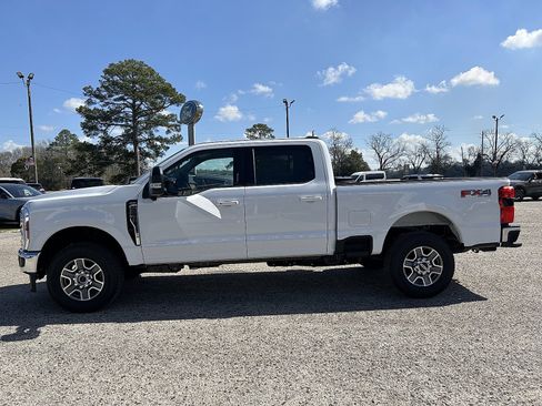 New 2026 Ford F250 Lariat w/ FX4 Off-Road Package AWD/4WD image 1