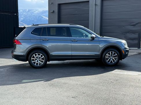 Used 2020 Volkswagen Tiguan SE image 7