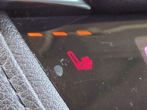 Used 2018 Cadillac XT5 Luxury w/ Driver Awareness Package image 23