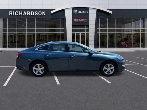 Used 2024 Chevrolet Malibu LS w/ LPO, Floor Liner Package FWD image 5