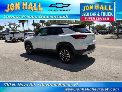 Used 2025 Chevrolet TrailBlazer LT w/ LT Cold Weather Package image 6