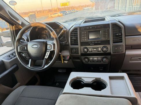 Used 2021 Ford F550 4x4 SuperCab Super Duty image 7