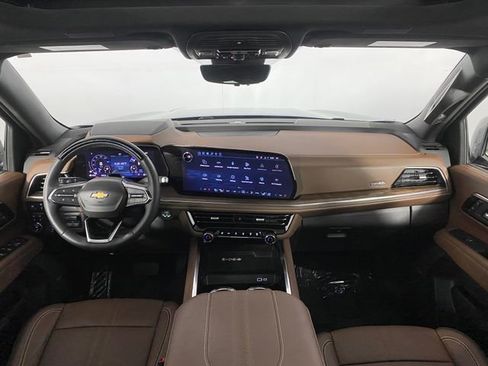Used 2026 Chevrolet Suburban High Country image 14
