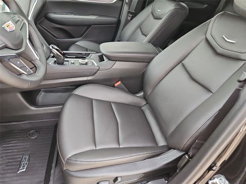 New 2026 Cadillac XT5 Luxury w/ LPO, Floor Liner Package AWD/4WD image 10