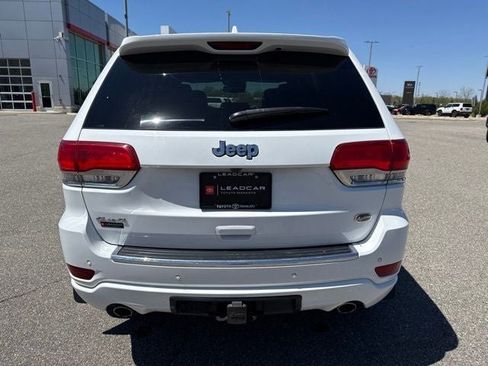 Used 2016 Jeep Grand Cherokee Overland w/ Advanced Technology Group AWD/4WD image 9